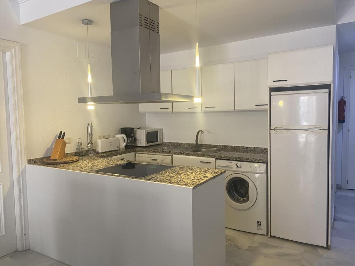Large And Elegant In Puerto Banus With Pools And Paddle Apartamento Marbella Exterior foto