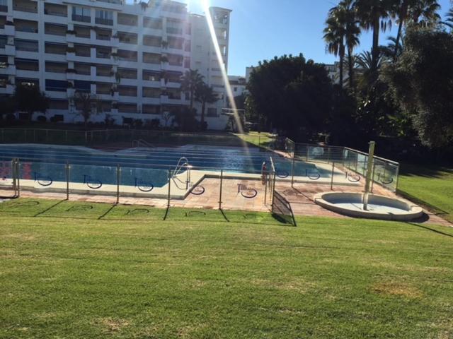 Large And Elegant In Puerto Banus With Pools And Paddle Apartamento Marbella Exterior foto