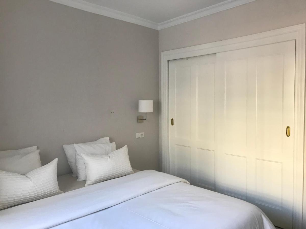 Large And Elegant In Puerto Banus With Pools And Paddle Apartamento Marbella Exterior foto
